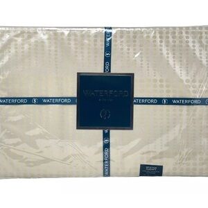 WATERFORD Set of FOUR 13 x 19" Christmas Holiday Placemats Shimmer Gold Dots NEW